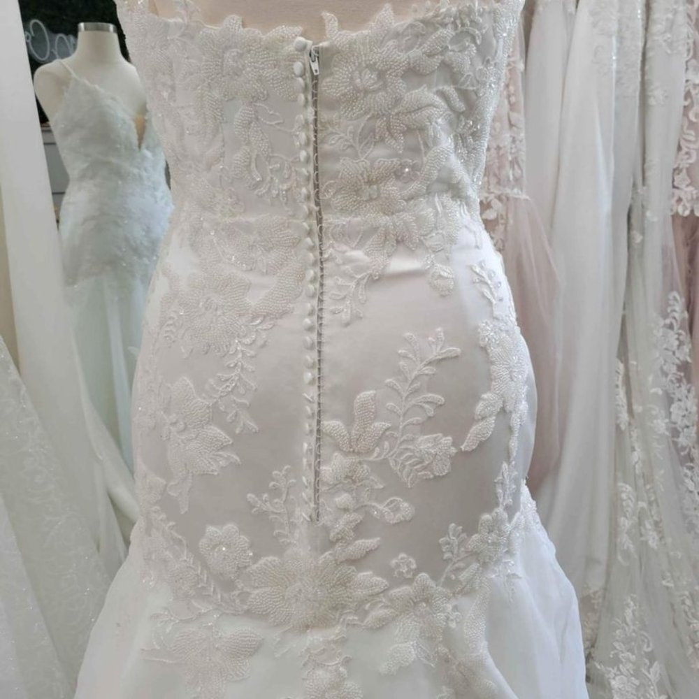 Size 16 mermaid wedding dress